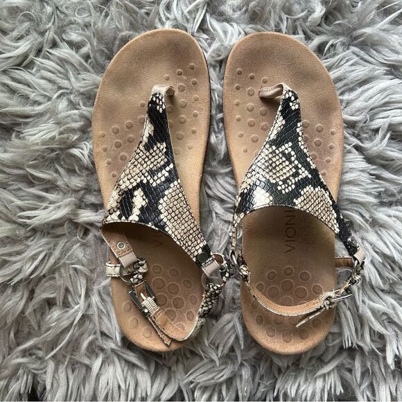 Vionic Kirra snake print leather slingback thong sandals women’s shoe size 8 - Picture 2 of 9